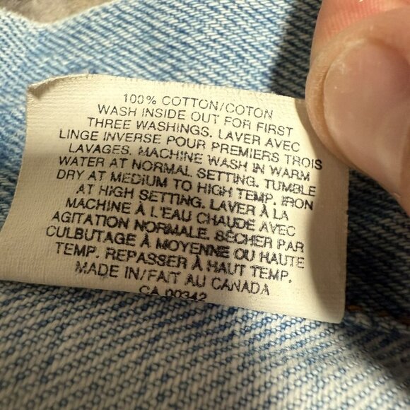 Vintage Levi’s Made In Canada Denim Jeans Trucker Jacket - Picture 7 of 7
